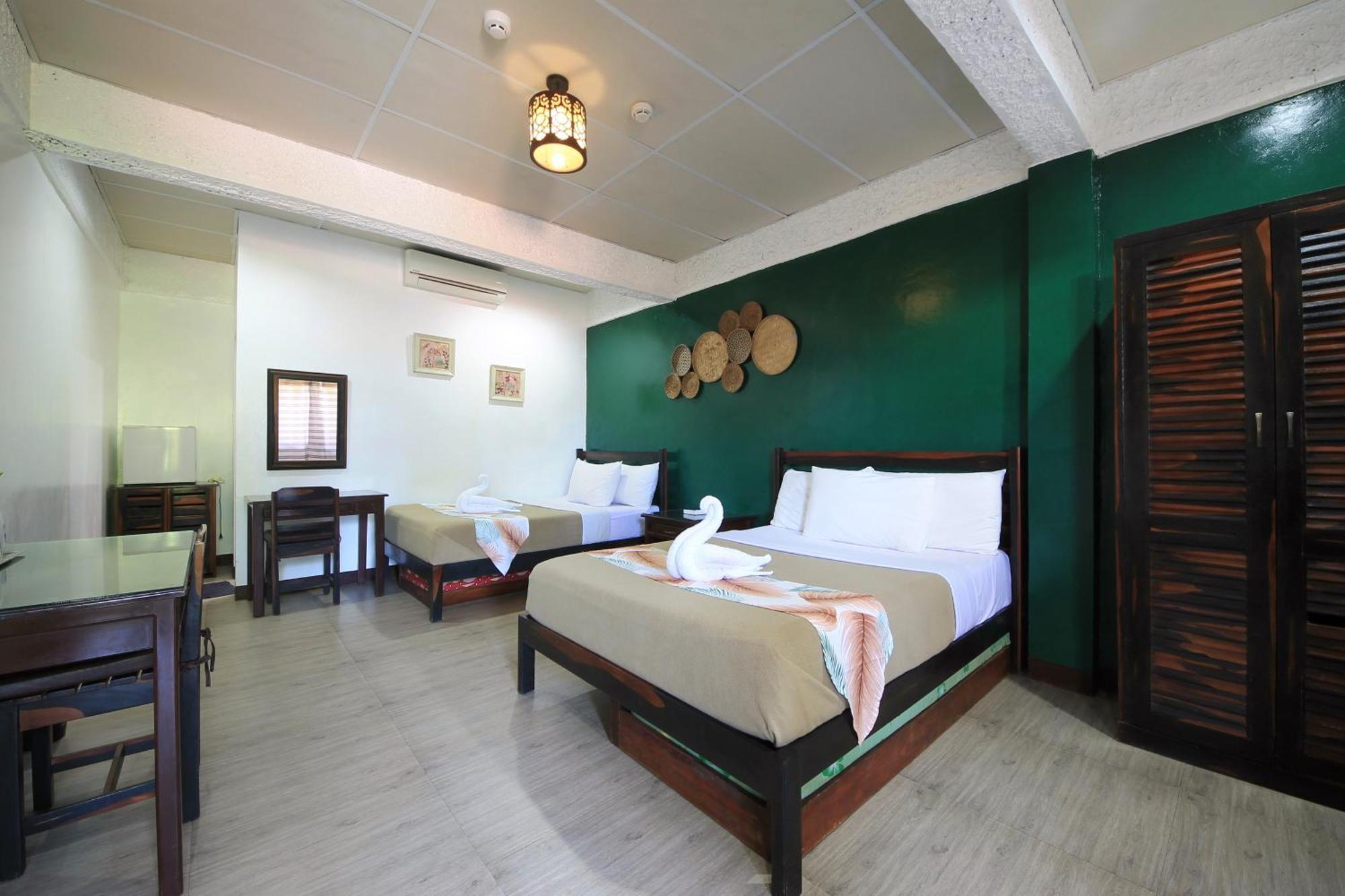 อลา เอมิด เบด แอนด์ เบรคฟาสต์ Hotel Puerto Princesa ภายนอก รูปภาพ