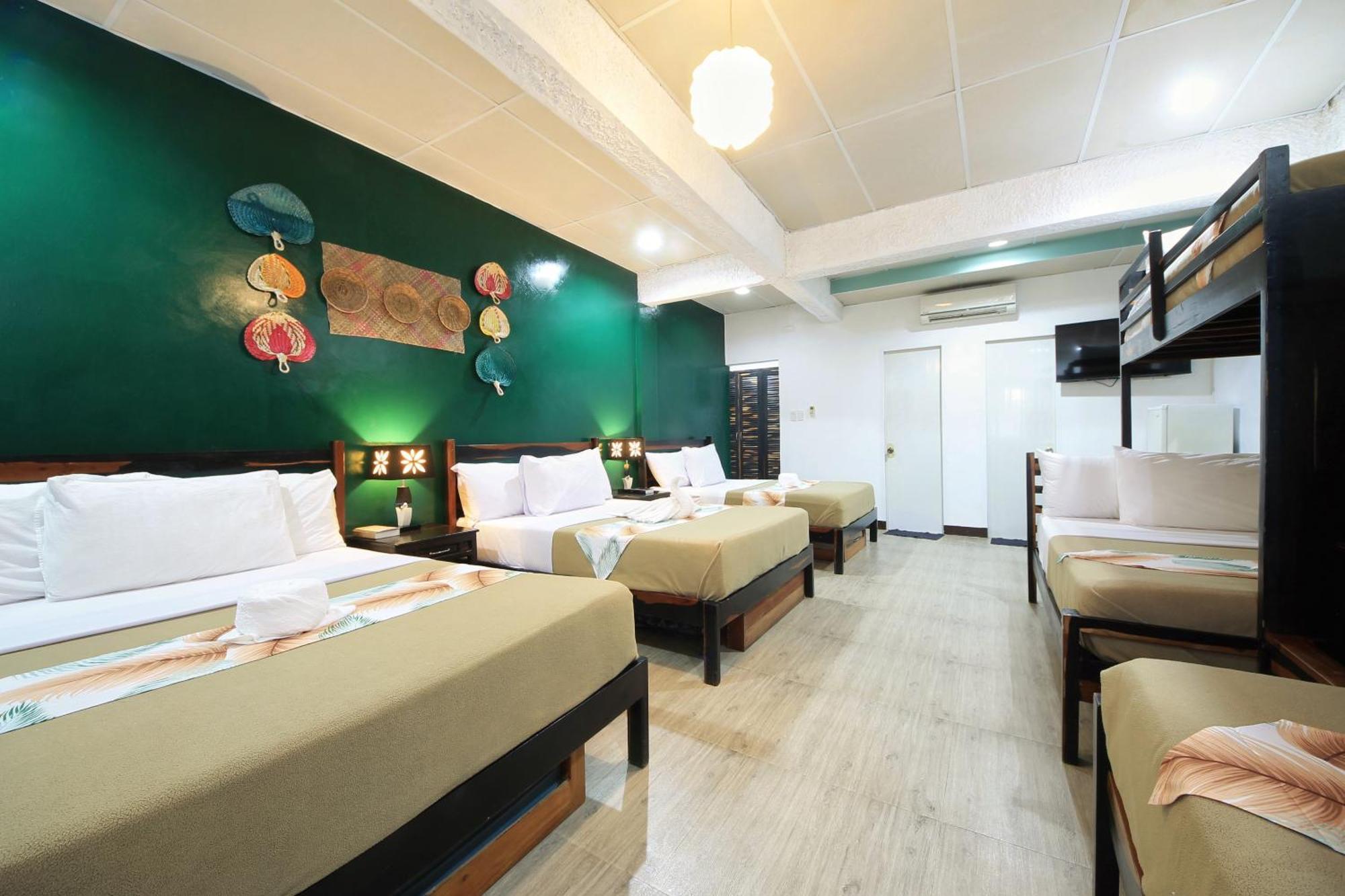 อลา เอมิด เบด แอนด์ เบรคฟาสต์ Hotel Puerto Princesa ภายนอก รูปภาพ