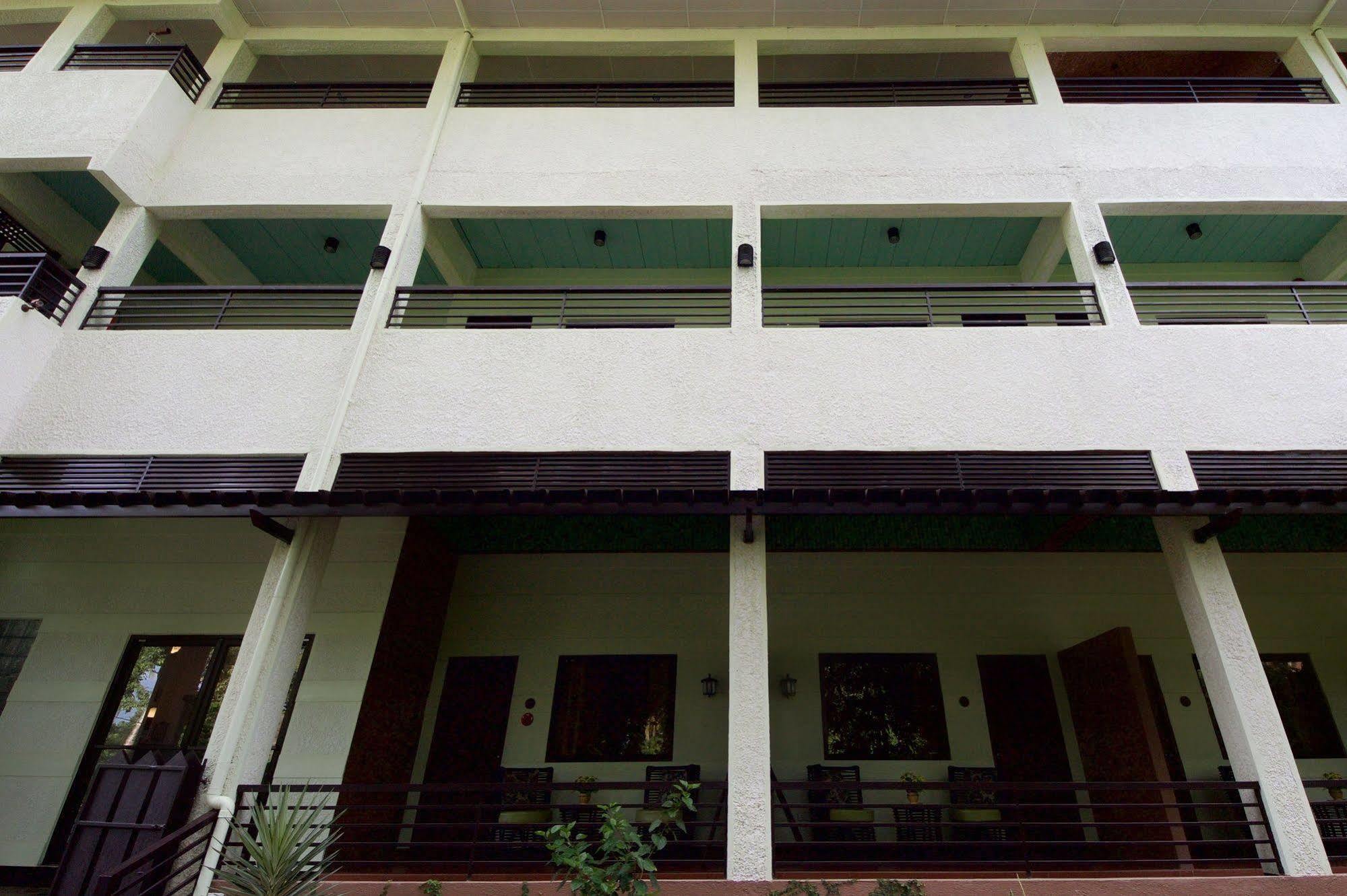 อลา เอมิด เบด แอนด์ เบรคฟาสต์ Hotel Puerto Princesa ภายนอก รูปภาพ