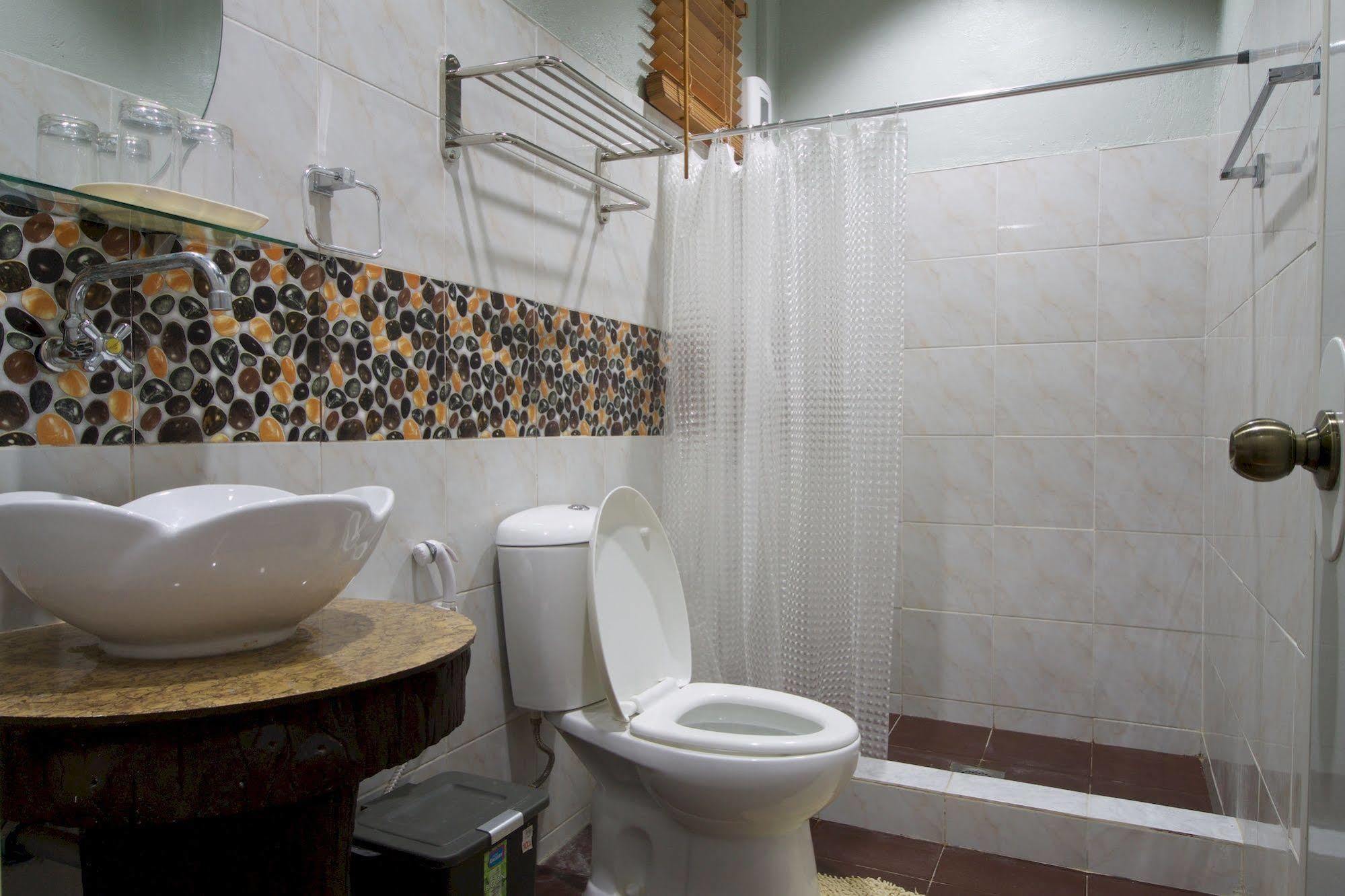 อลา เอมิด เบด แอนด์ เบรคฟาสต์ Hotel Puerto Princesa ภายนอก รูปภาพ