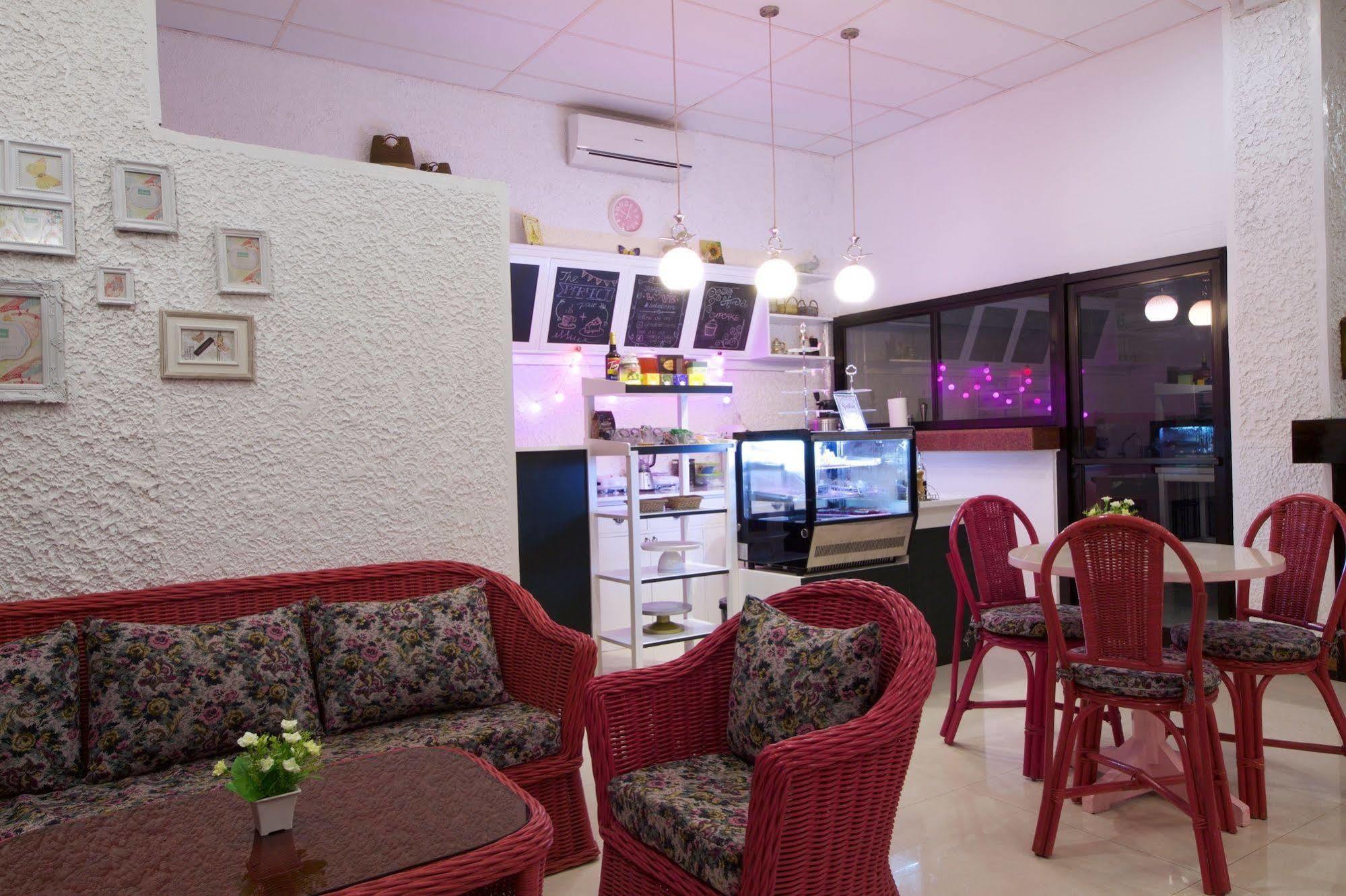 อลา เอมิด เบด แอนด์ เบรคฟาสต์ Hotel Puerto Princesa ภายนอก รูปภาพ